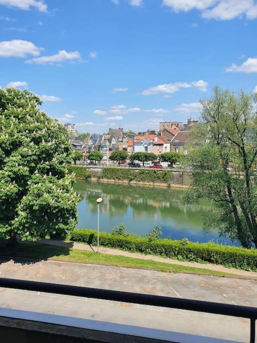 Le Studio Du Quai Charleville-Mézières Dış mekan fotoğraf