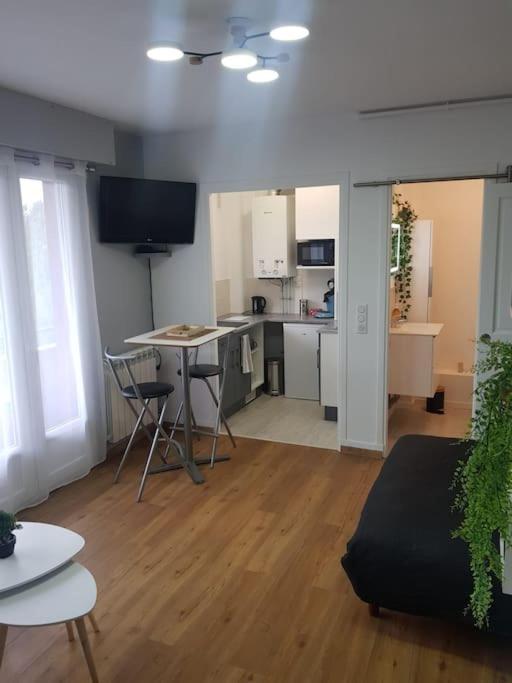 Le Studio Du Quai Charleville-Mézières Dış mekan fotoğraf